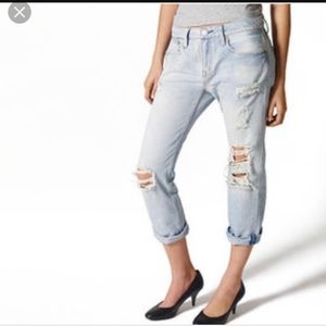 NWT American Eagle distressed boyfriend denim